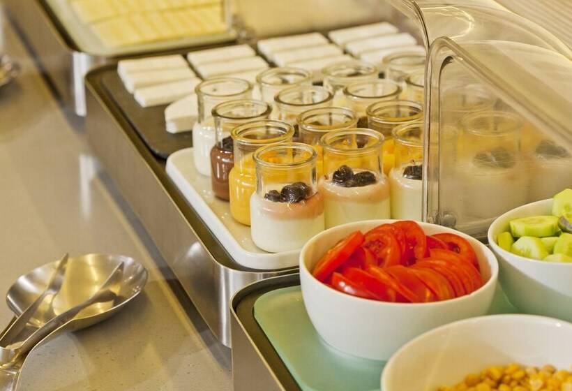 בית מלון כפרי Central