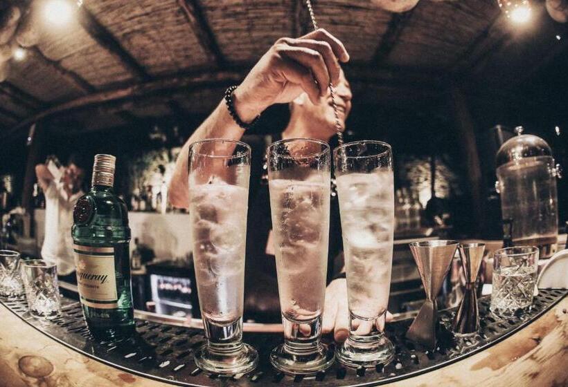 هتل Club Marvy