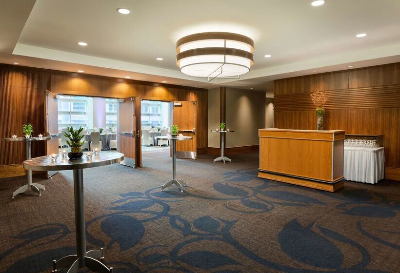 Fotos del hotel Coast Coal Harbour Vancouver Hotel By Apa:  30