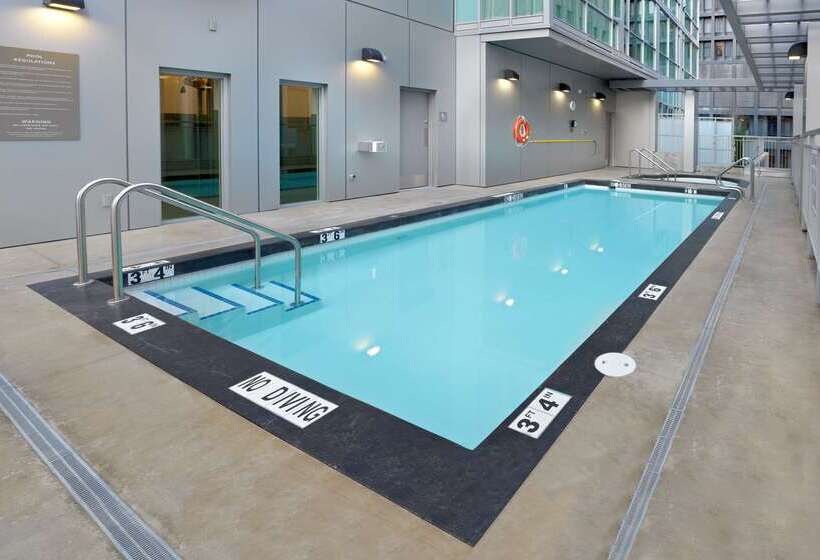 Fotos del hotel Coast Coal Harbour Vancouver Hotel By Apa:  69