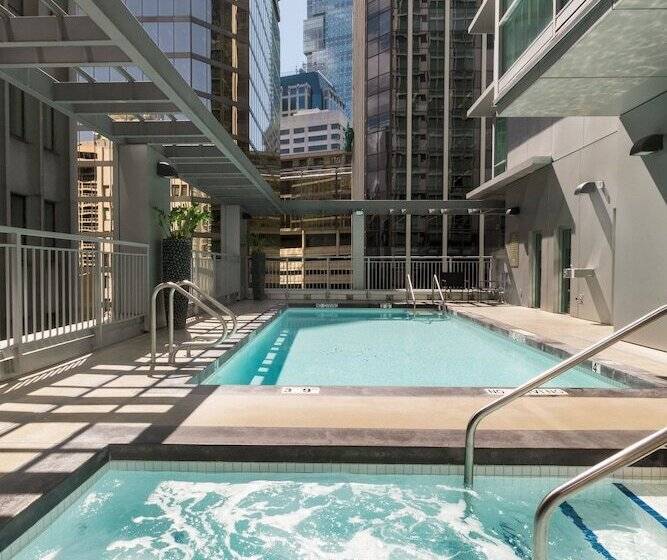 Fotos del hotel Coast Coal Harbour Vancouver Hotel By Apa:  22