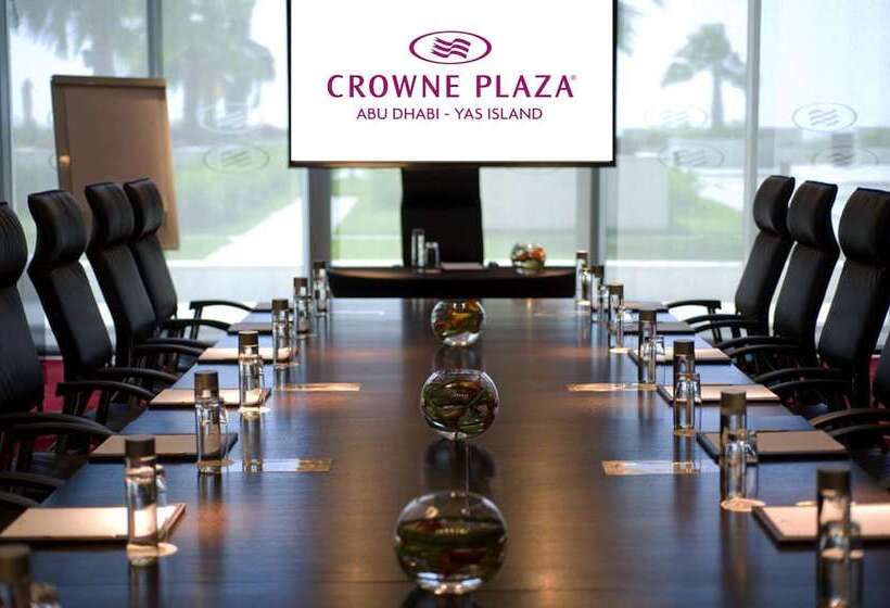 호텔 Crowne Plaza Yas Island, An Ihg