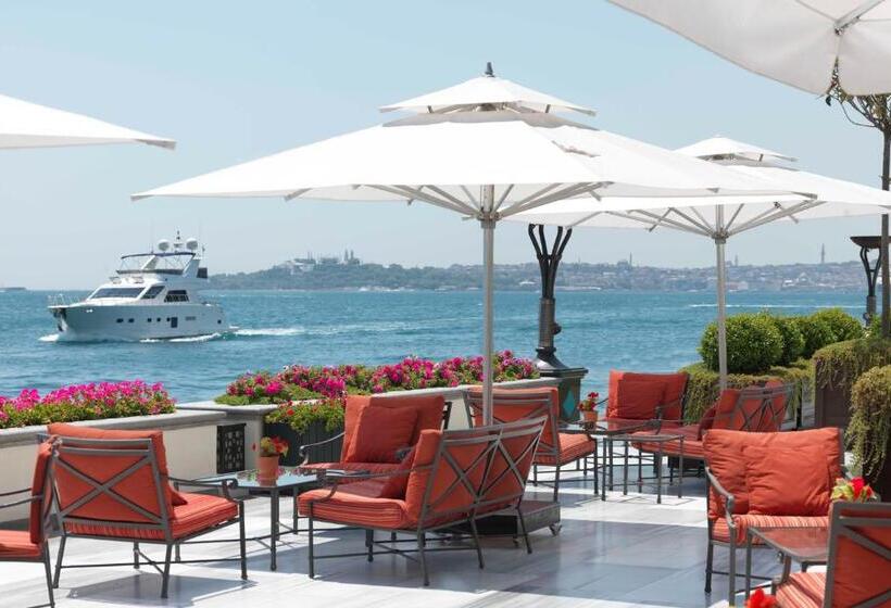 هتل Four Seasons  Istanbul At The Bosphorus