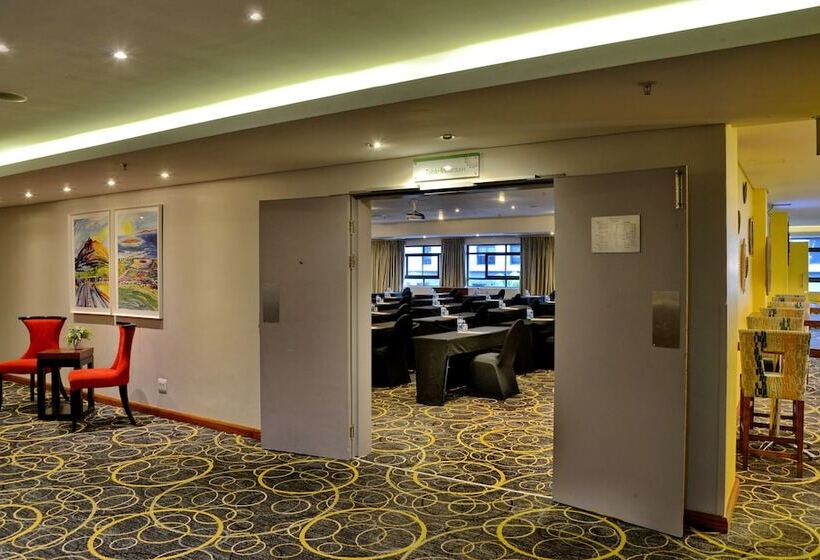 ホテル Cresta Grande Cape Town