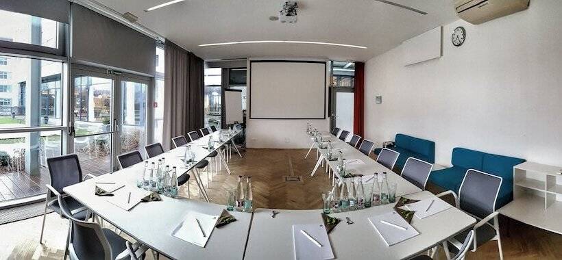 Fotos del hotel Holiday Inn Prague Airport, An Ihg:  16