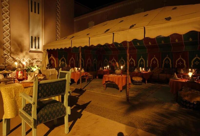 هتل Hôtel Le Tinsouline