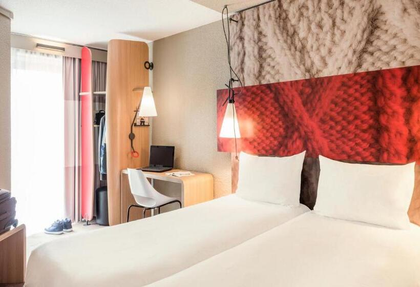 هتل Ibis Birmingham Airport Terminal Building  Nec