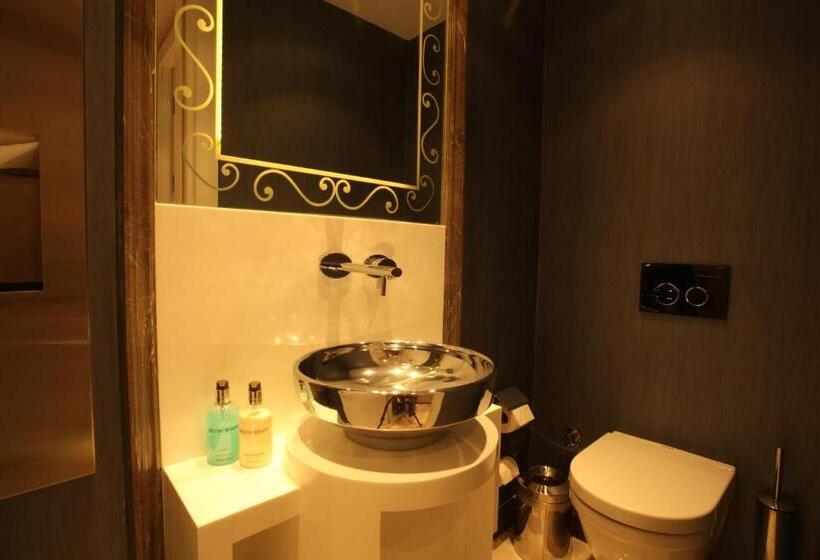 Fotos del hotel La Villa:  9