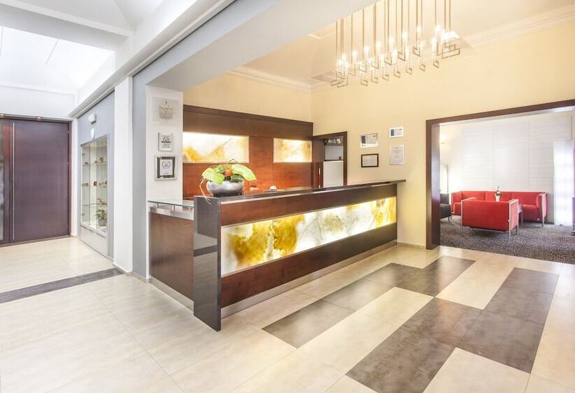 Fotos del hotel Lunik:  4