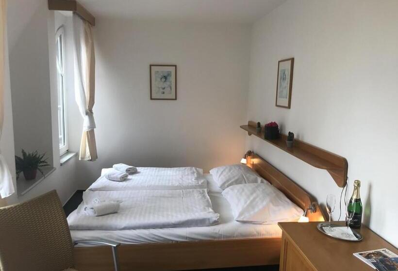 Fotos del hotel Otar:  33