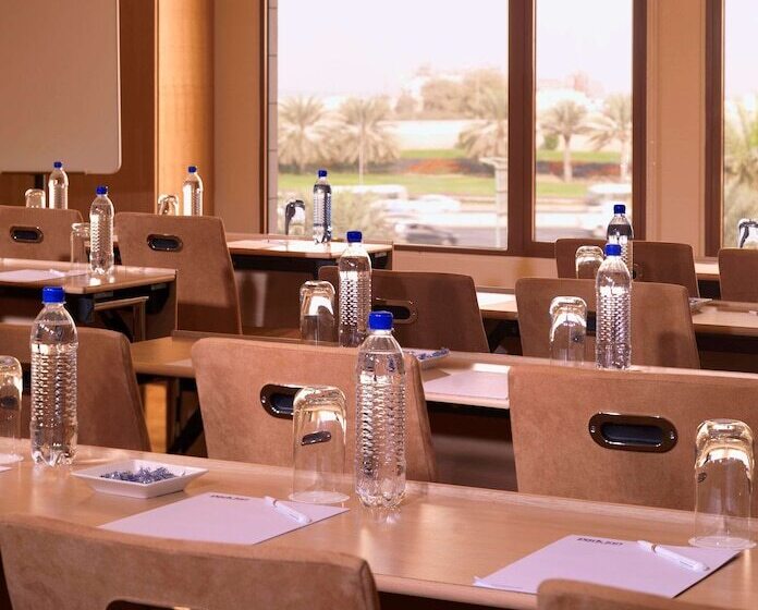 Hotel Park Inn By Radisson Muscat