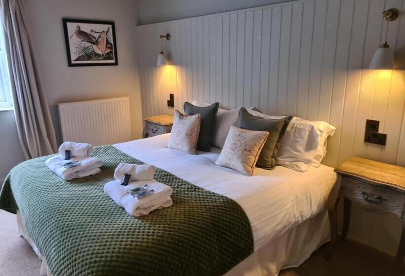 هتل Priory Inn