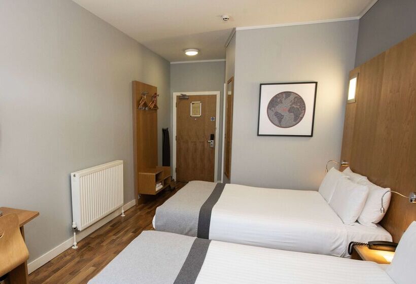 هتل Ramada By Wyndham Belfast City Centre