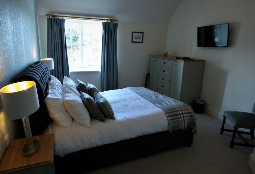 هتل Ravenstone Manor