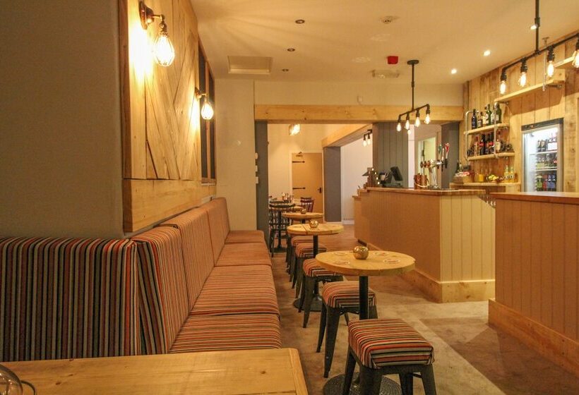 בית מלון כפרי Scarborough Travel And Holiday Lodge