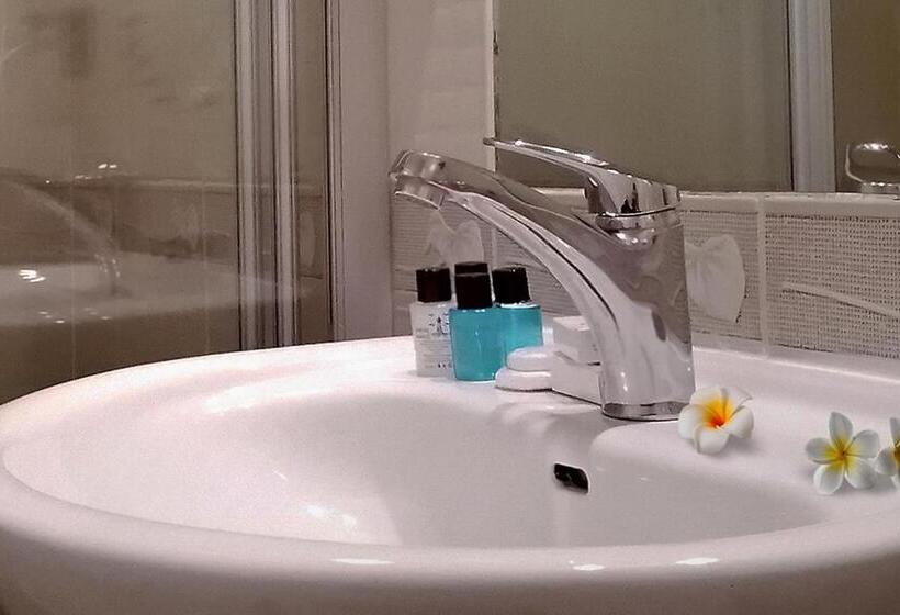 Fotos del hotel Sembol:  27