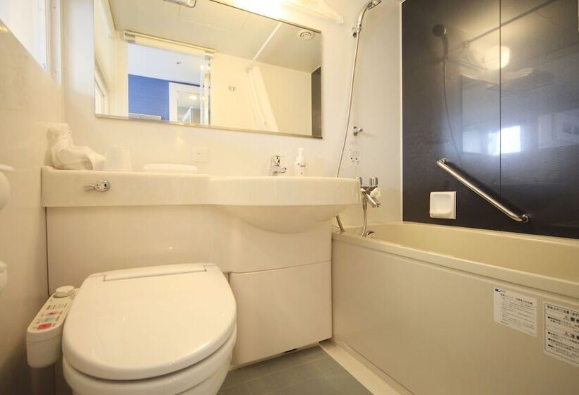 호텔 Sotetsu Fresa Inn Shimbashi Karasumoriguchi