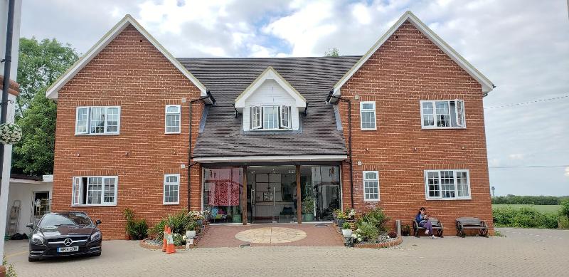 هتل Stansted Airport Lodge