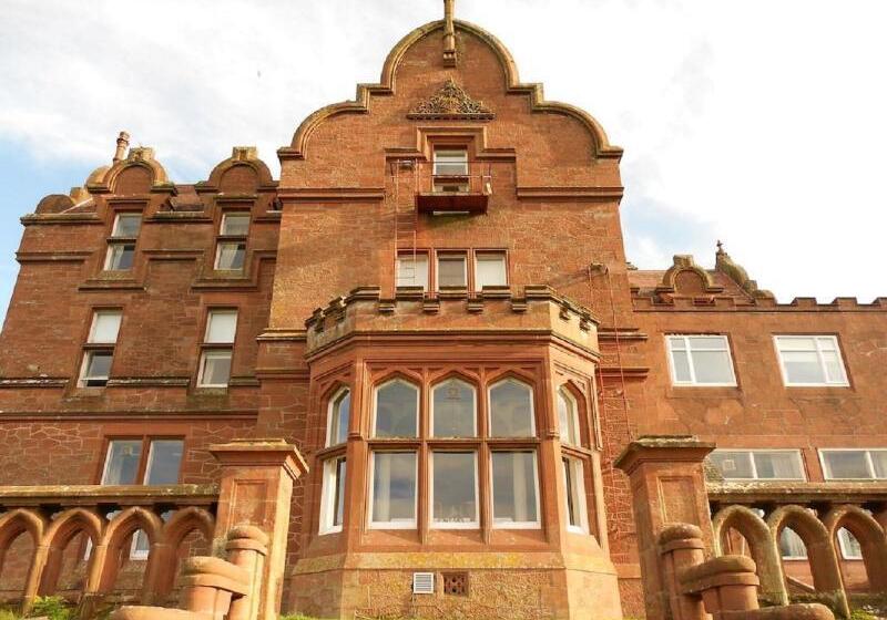 هتل Adamton Country House