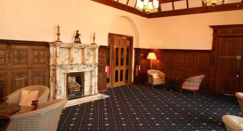 هتل Adamton Country House