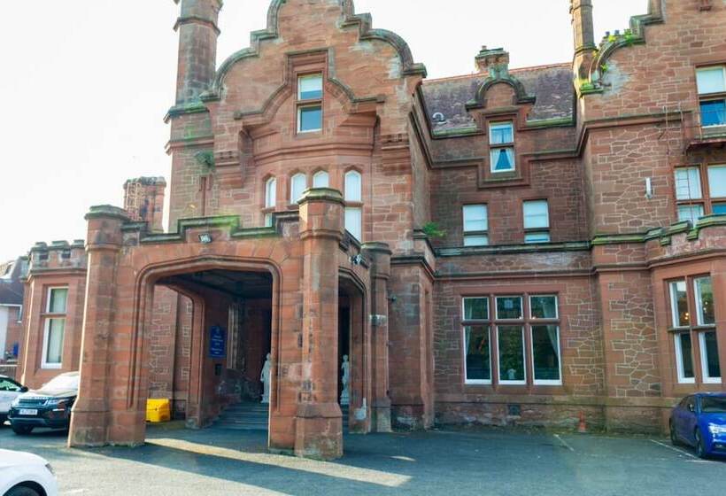 هتل Adamton Country House