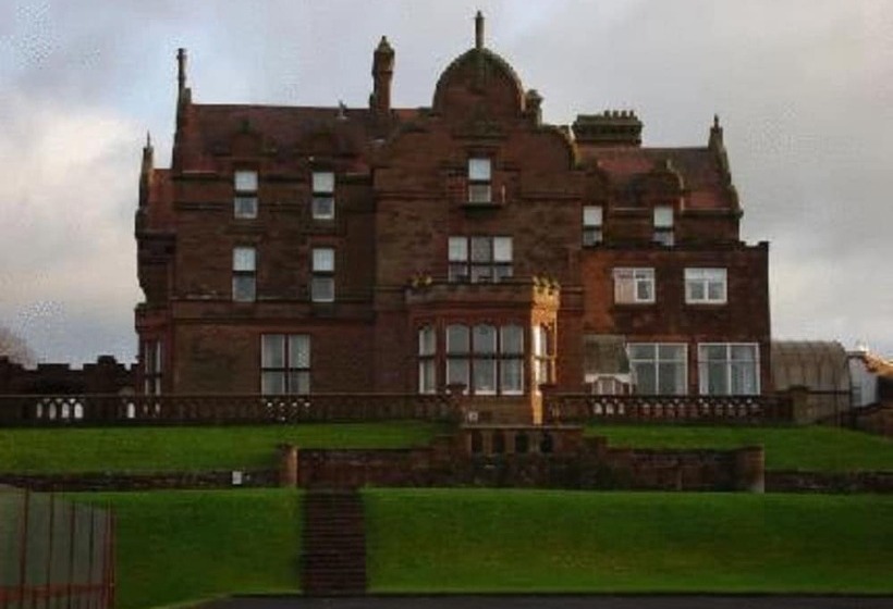 هتل Adamton Country House