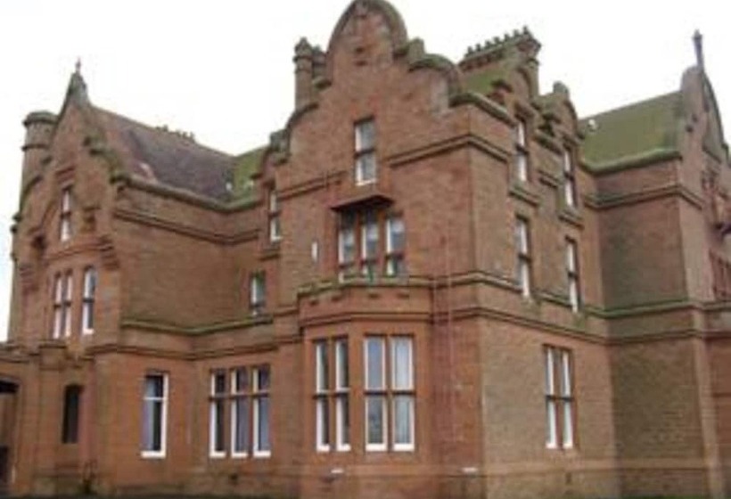 هتل Adamton Country House