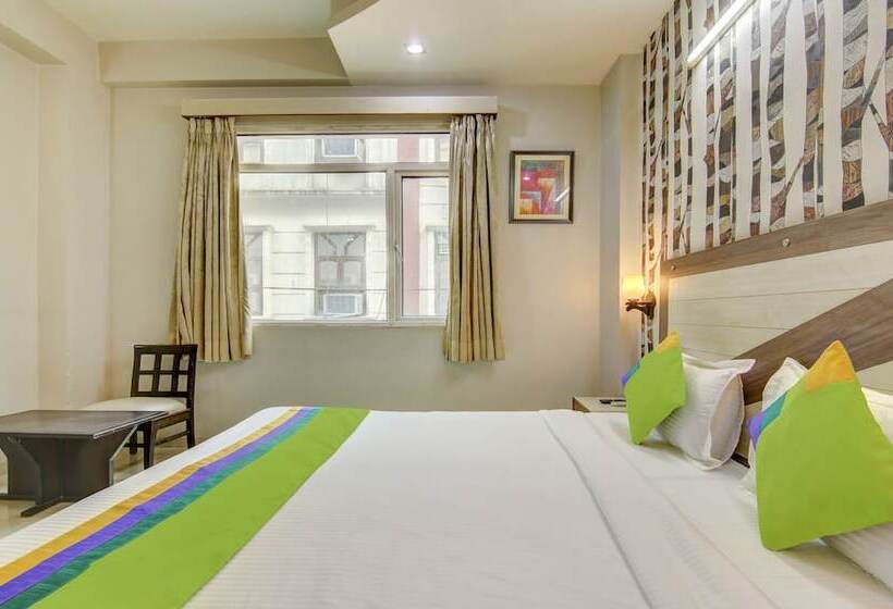 ホテル Treebo Rockwell Plaza