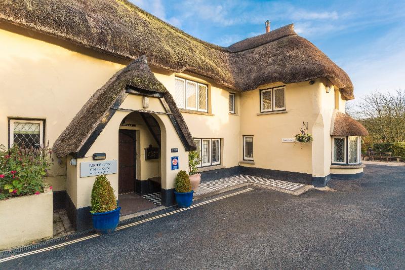 בית מלון כפרי Woodford Bridge Country Club