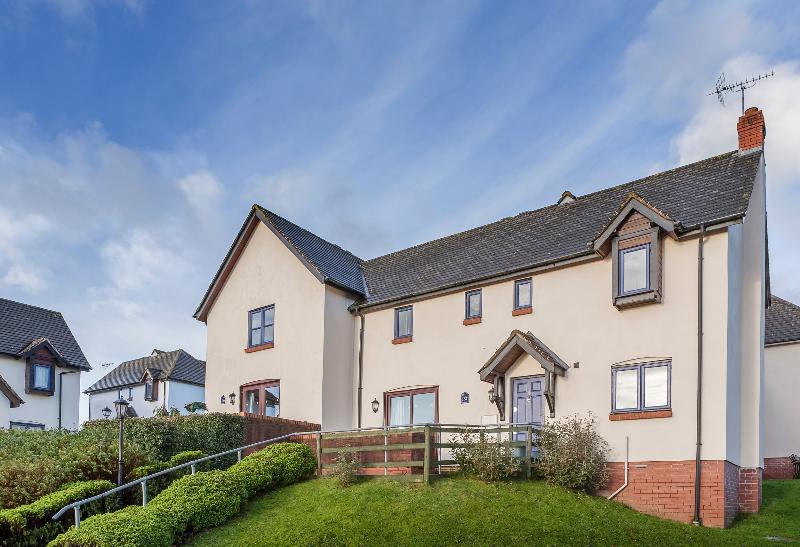 בית מלון כפרי Woodford Bridge Country Club