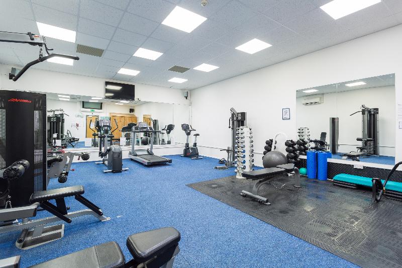 בית מלון כפרי Woodford Bridge Country Club