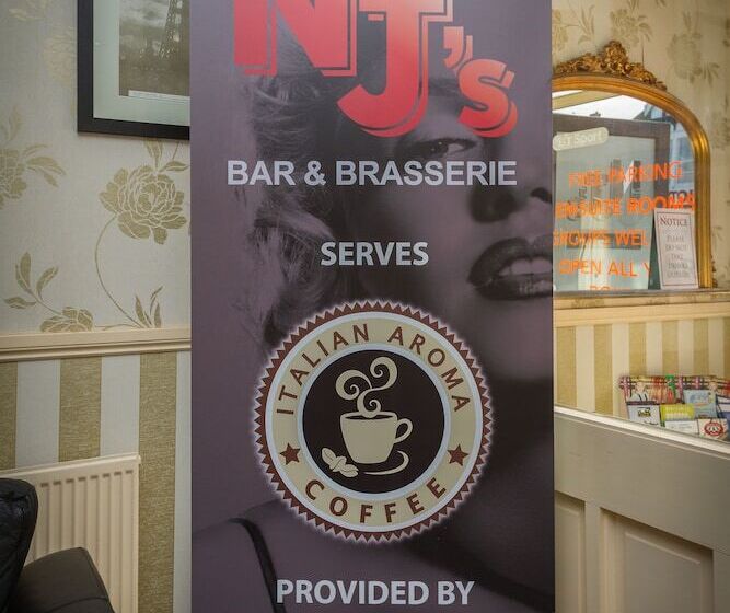 Fotos del hotel The Sandringham Court  & Legends Sports Bar:  36