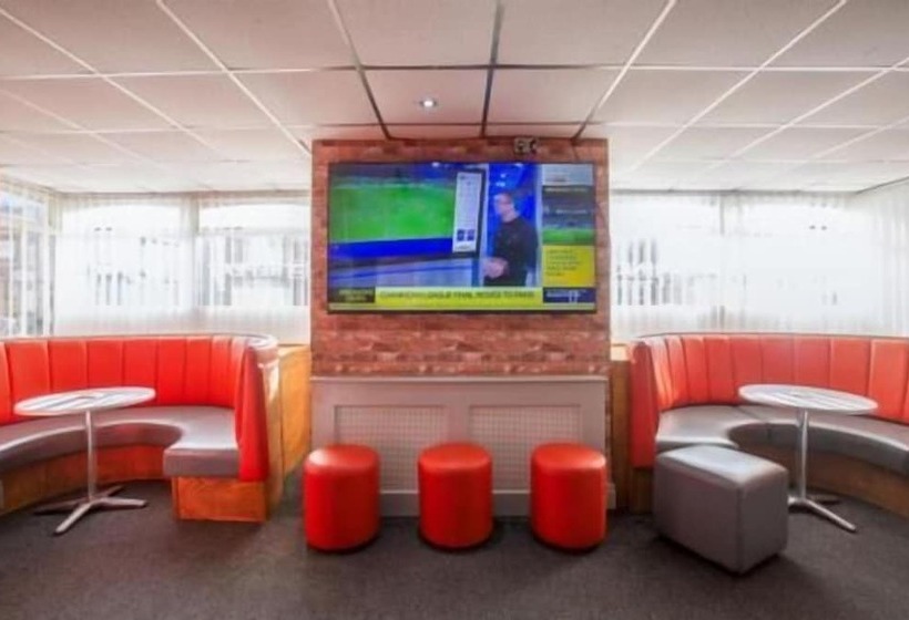 Fotos del hotel The Sandringham Court  & Legends Sports Bar:  58