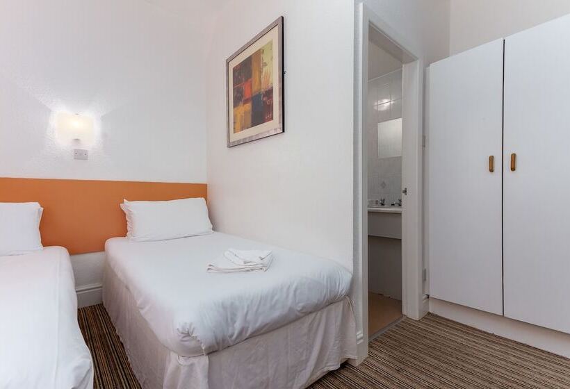 Fotos del hotel The Sandringham Court  & Legends Sports Bar:  18