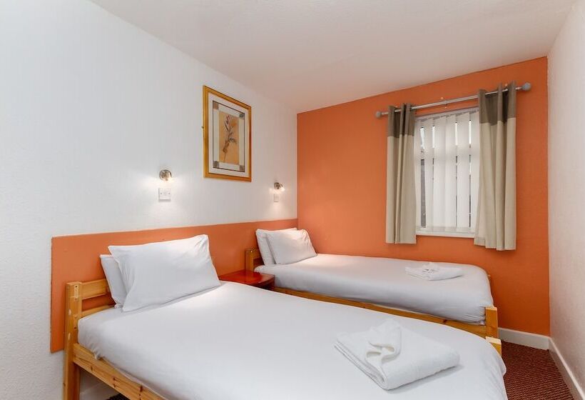 Fotos del hotel The Sandringham Court  & Legends Sports Bar:  19