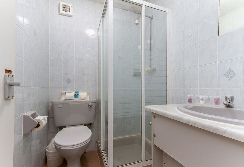 Fotos del hotel The Sandringham Court  & Legends Sports Bar:  44