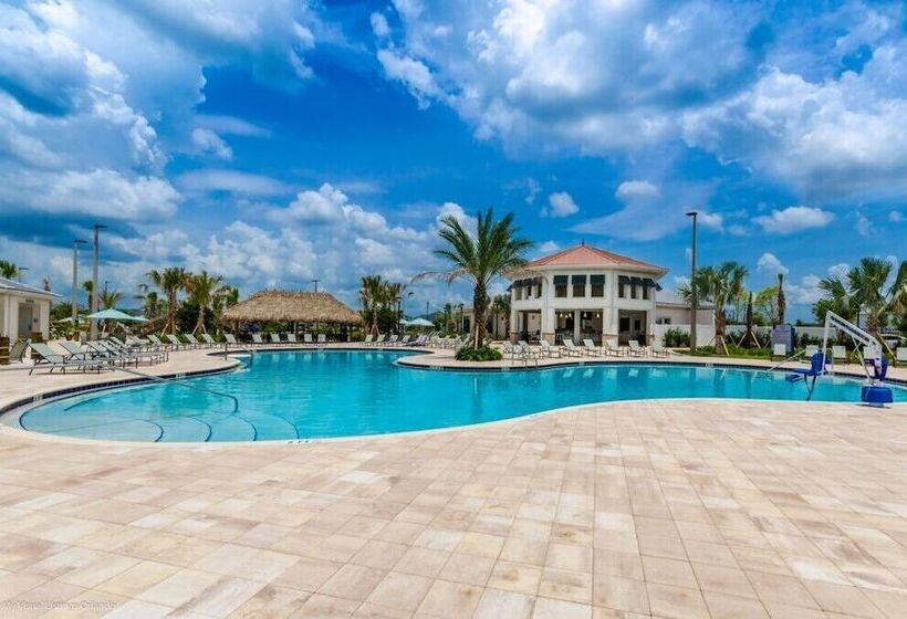 5 Bed 4 Ba Villa With Game Room, Pool & Spa