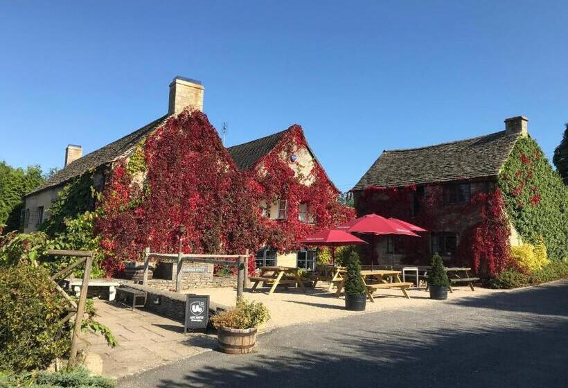 تختخواب و صبحانه The Bell At Sapperton