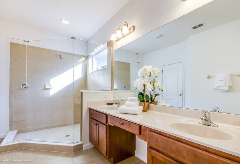 Classic 6bed 4ba Villa, Games, Pool, Spa   5244o