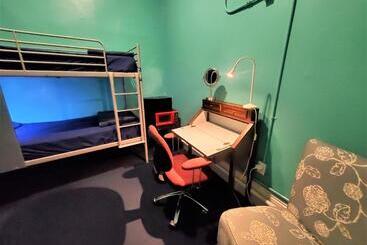 Gaslamp Hostel