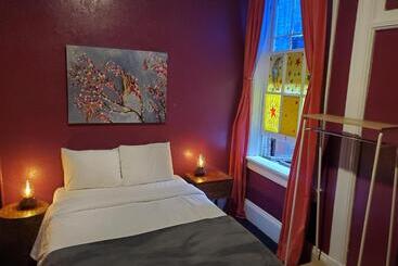 Gaslamp Hostel