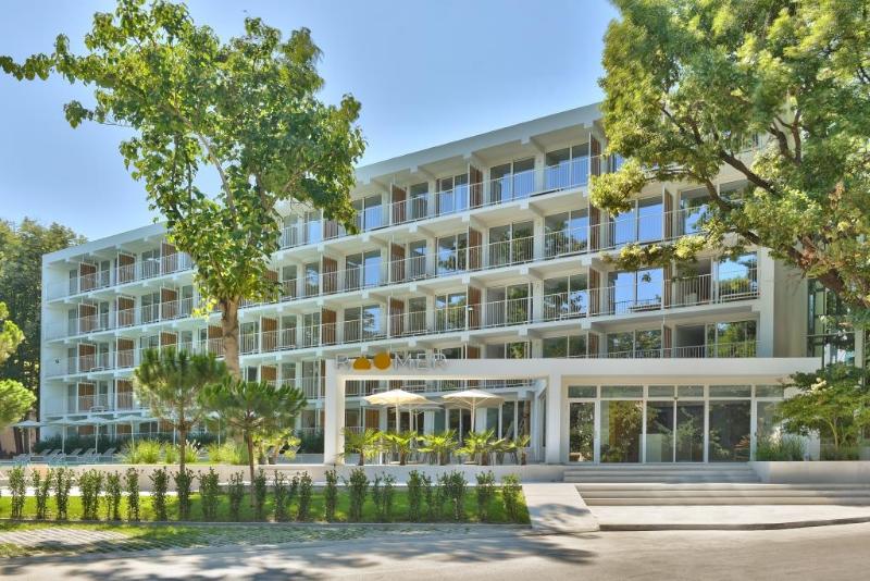 هتل Ibis Styles Golden Sands Roomer