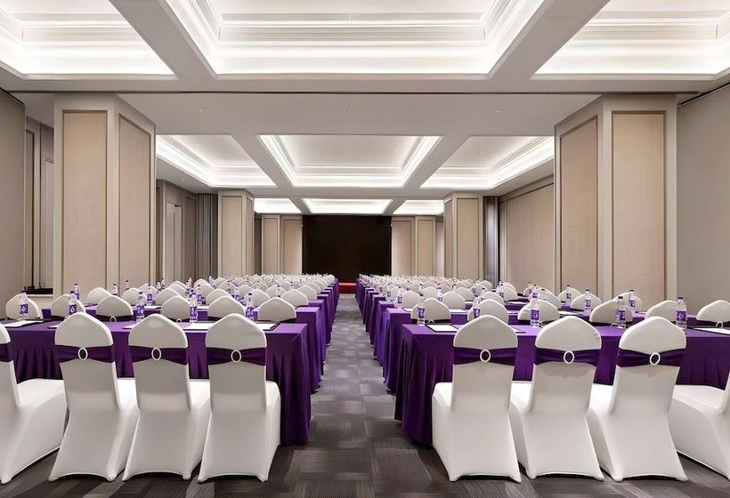 هتل Mercure Chengdu Jinniu Wanda Plaza