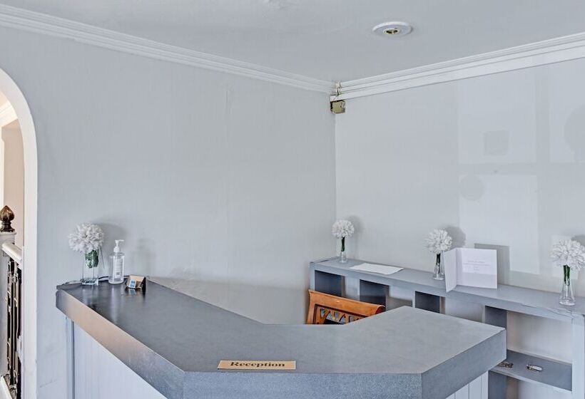 هتل Oyo Lodge  Birmingham Airport & Nec
