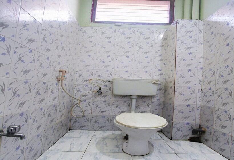호텔 Spot On 60738 Senaithalaivar Residency