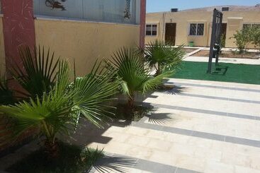 هتل Summer Bay Resort