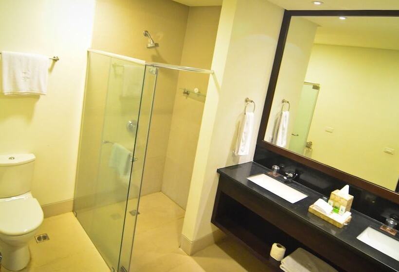 Kamana Sanctuary Resort And Spa