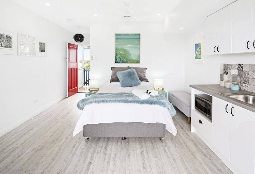 بنسيون Studio On Morgo Street