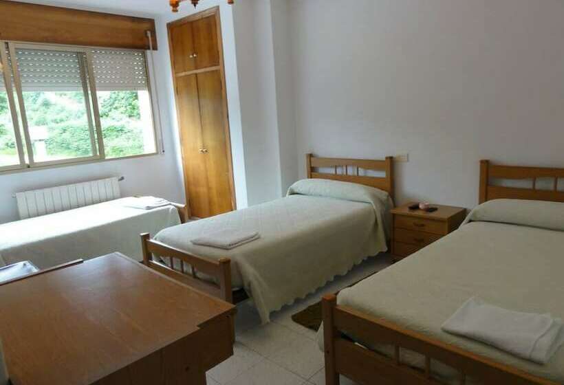 پانسیون Hostal Monterredondo