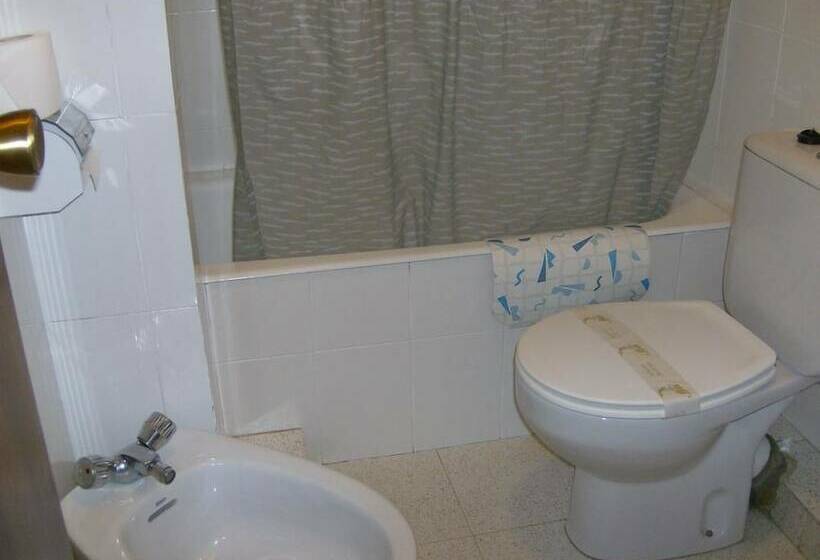 پانسیون Hostal Monterredondo
